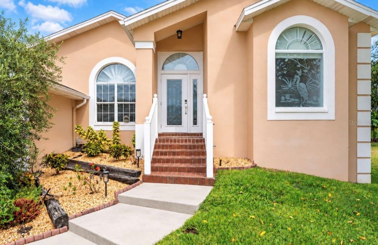 121 7th Street, Belleair Beach, FL 33786 Photo