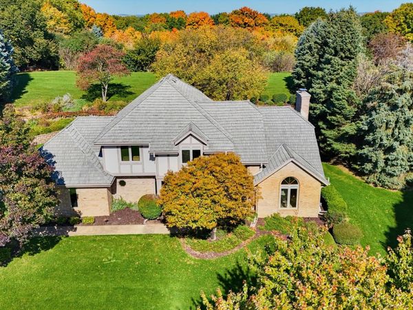S60W24120 Red Wing Dr, Waukesha, WI 53189