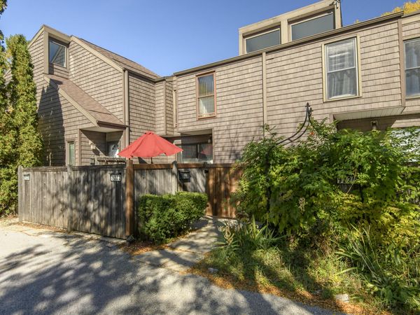 9222 N 70th St, Unit 3, Milwaukee, WI 53223