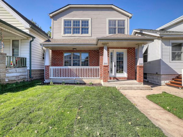 2147 S 72nd St, West Allis, WI 53219