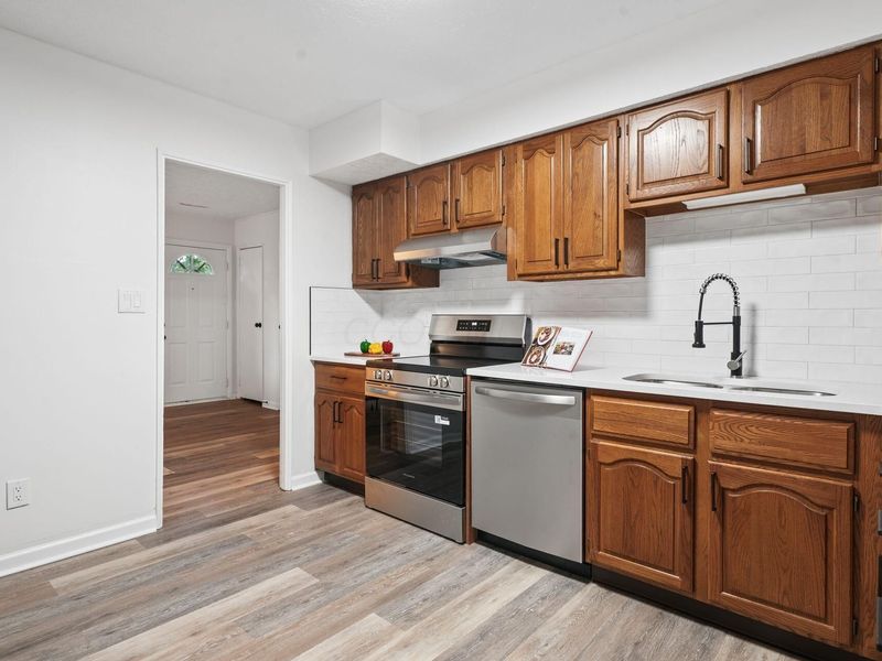 345 E Park Street , Westerville, OH 43081 Photo 6