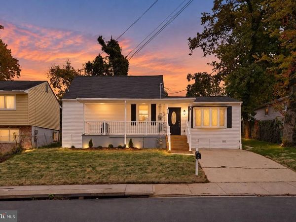 611 FERNLEAF AVENUE, CAPITOL HEIGHTS, MD 20743