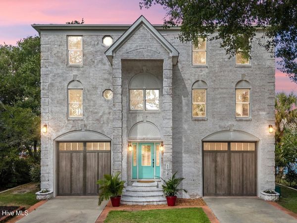 104 SW Yacht Drive, Oak Island, NC 28465