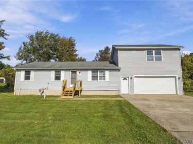 7069 E High Street, Lockport, NY 14094