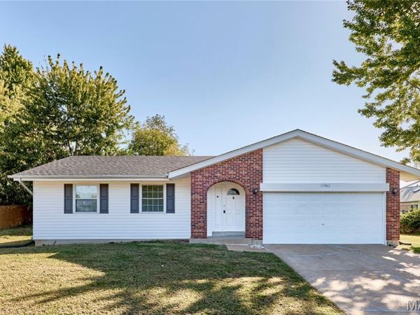 11742 Branridge Road , Florissant, MO 63033