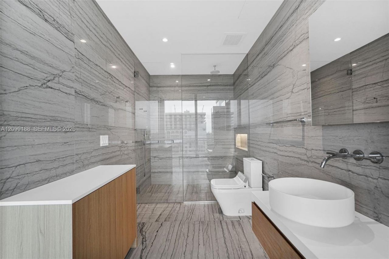 8701 Collins Ave , Unit 603, Miami Beach, FL 33154 Photo