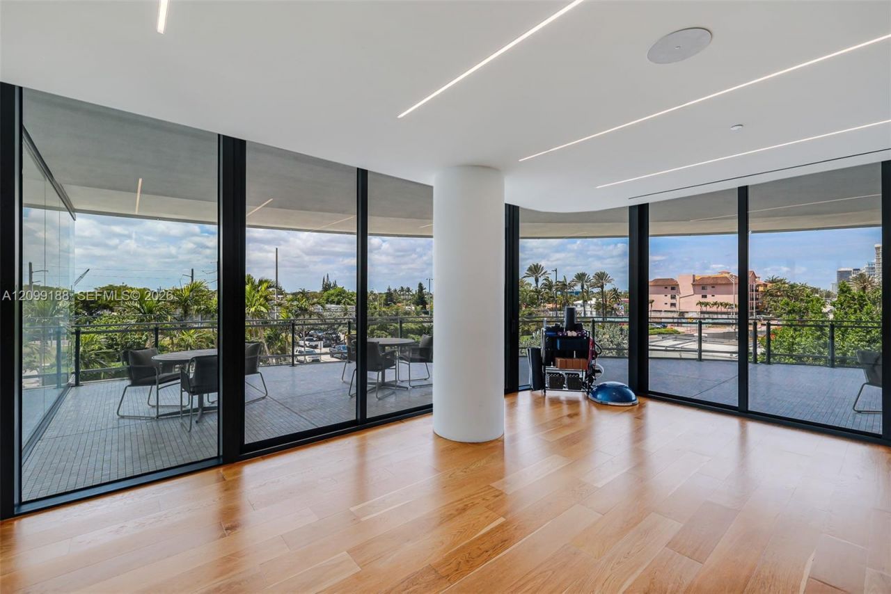 8701 Collins Ave , Unit 603, Miami Beach, FL 33154 Photo