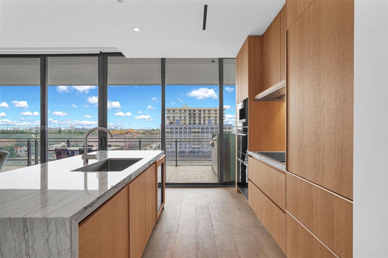 8701 Collins Ave , Unit 603, Miami Beach, FL 33154 Photo