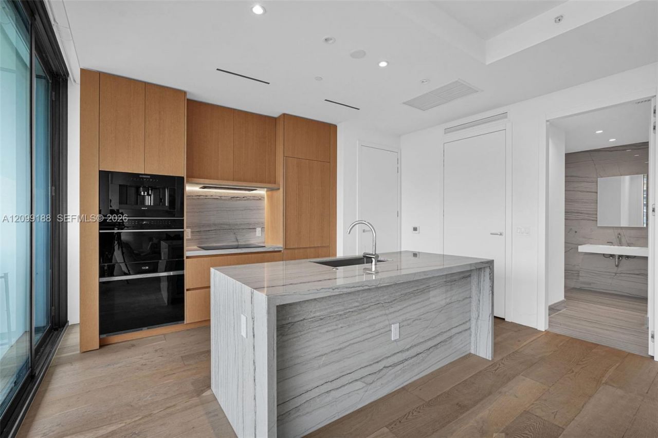 8701 Collins Ave , Unit 603, Miami Beach, FL 33154 Photo
