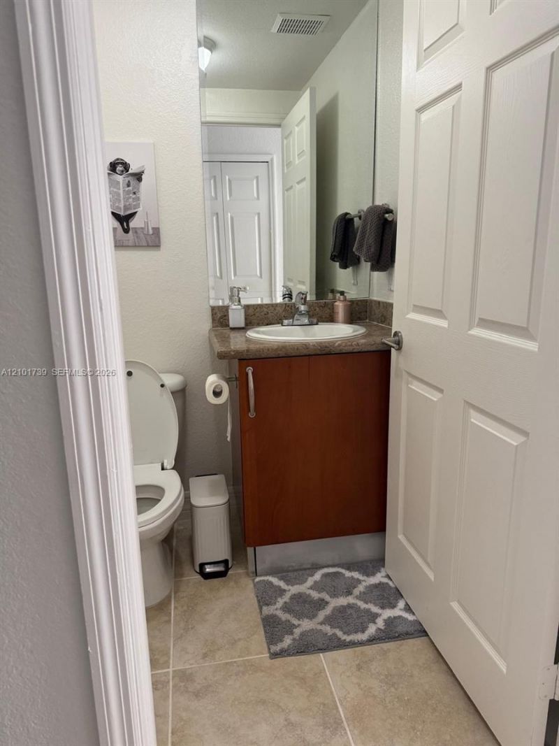 7458 NW 179th Ter, Unit 7458, Hialeah, FL 33015 Photo