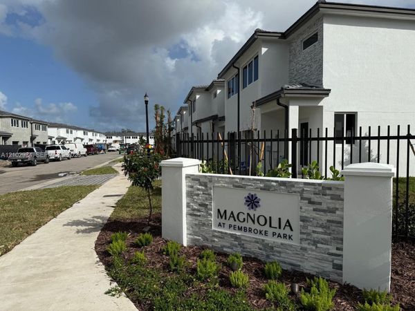 5060 SW 37th , Unit 5060, Pembroke Park, FL 33023