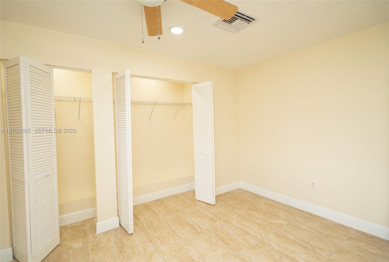 5613 Pierce St , Unit 2, Hollywood, FL 33021 Photo