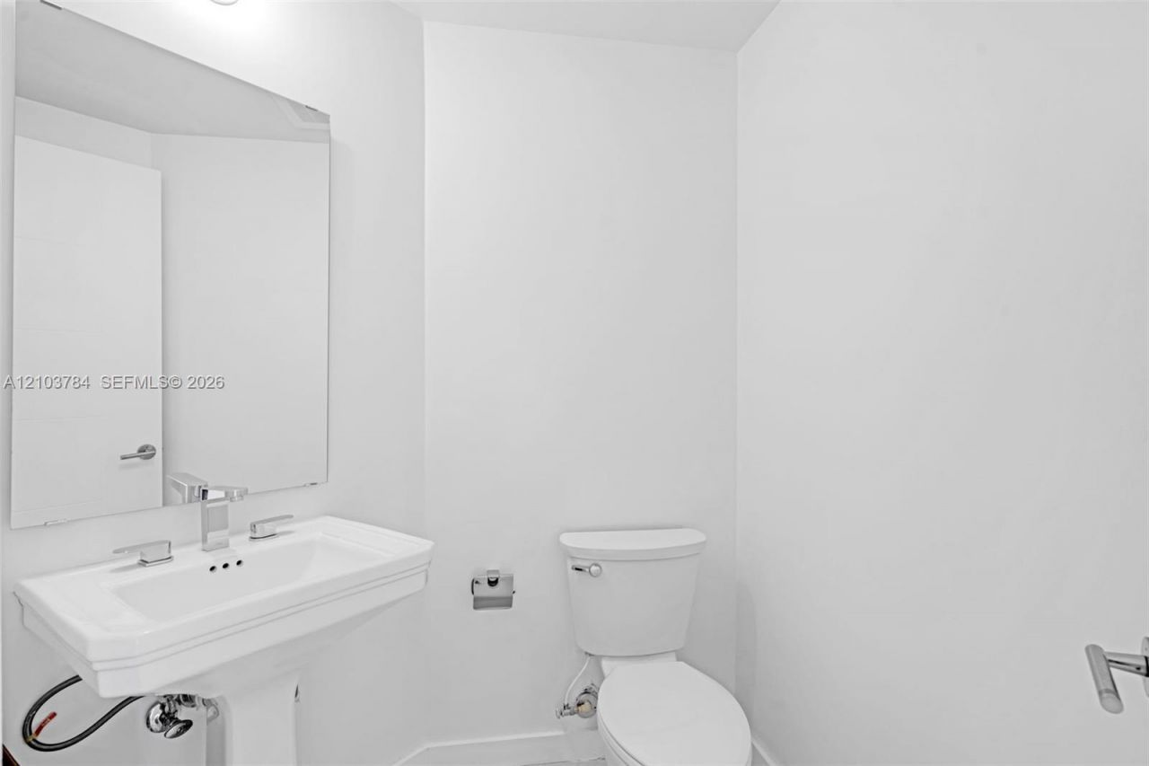 1010 SW 2nd Ave , Unit 1003, Miami, FL 33130 Photo
