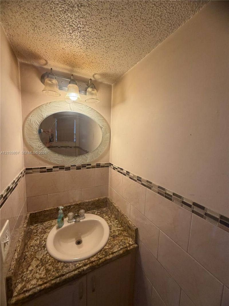 5890 W 25th Ct, Unit 6, Hialeah, FL 33016 Photo