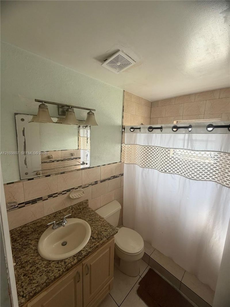 5890 W 25th Ct, Unit 6, Hialeah, FL 33016 Photo