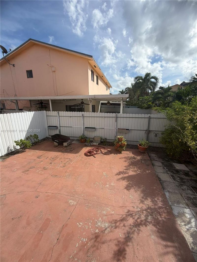 5890 W 25th Ct, Unit 6, Hialeah, FL 33016 Photo