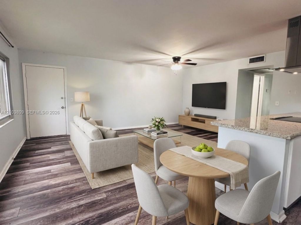 850 SW 133rd Ter , Unit 318B, Pembroke Pines, FL 33027 Photo