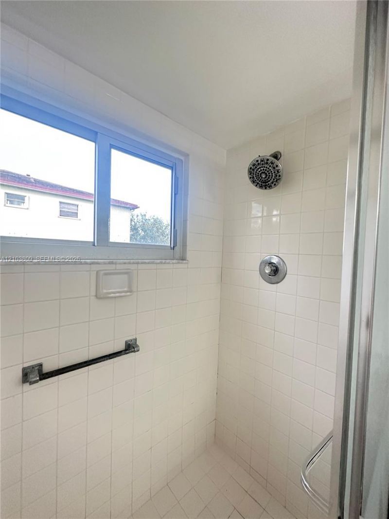 850 SW 133rd Ter , Unit 318B, Pembroke Pines, FL 33027 Photo