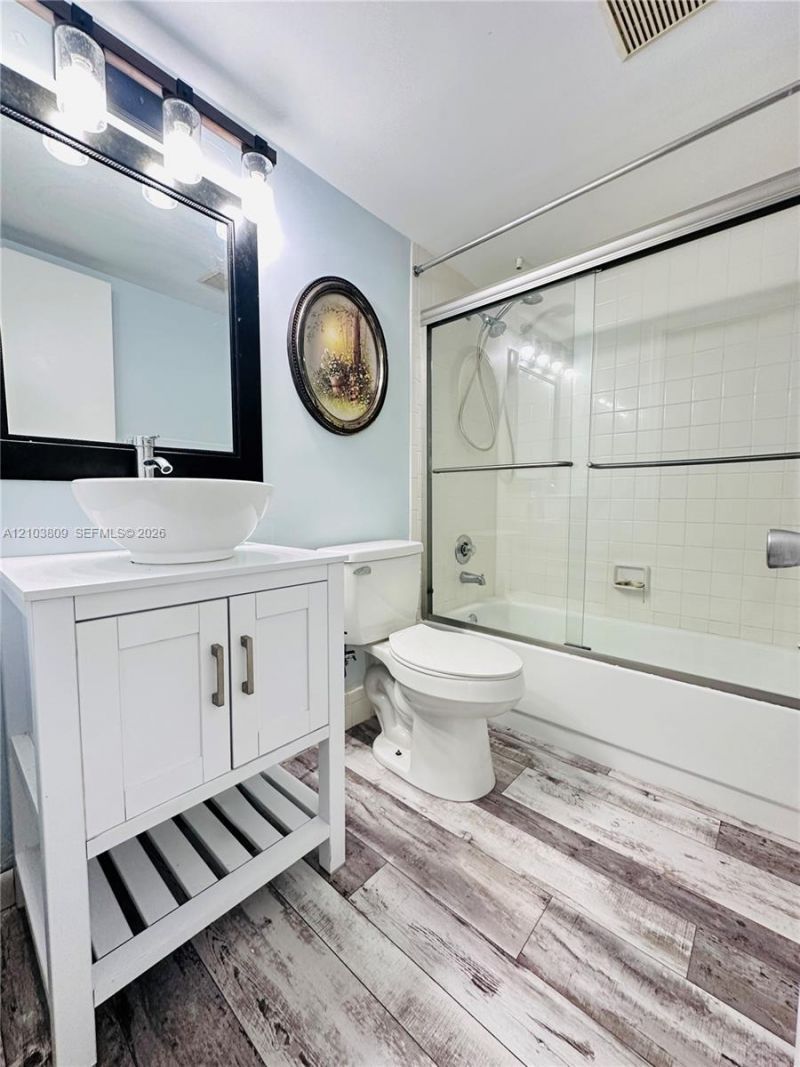 850 SW 133rd Ter , Unit 318B, Pembroke Pines, FL 33027 Photo