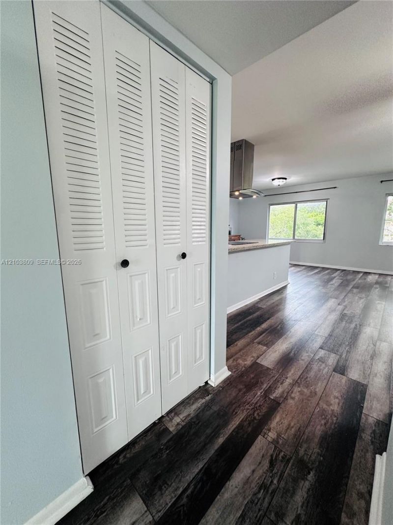 850 SW 133rd Ter , Unit 318B, Pembroke Pines, FL 33027 Photo