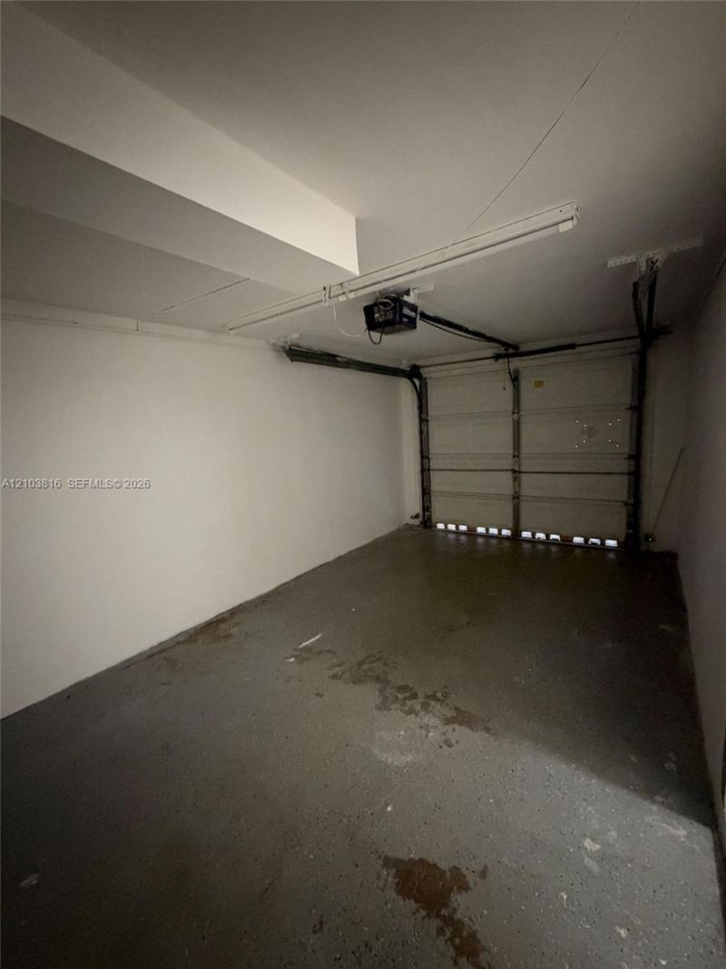 2408 NE 135th St, Unit 2408, North Miami, FL 33181 Photo
