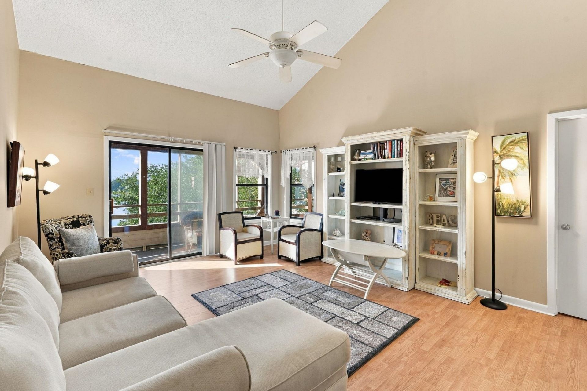 501 Maison Dr.  Photo 8