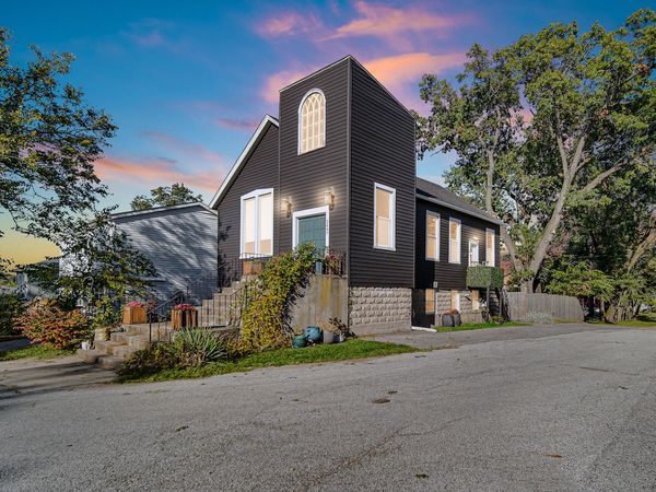 2497 Pike Street , Lake Station, IN 46405