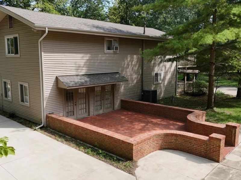 4848 London Groveport Road, Orient, OH 43146 Photo 3