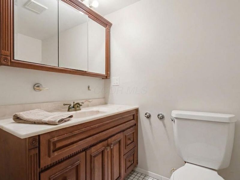 4848 London Groveport Road, Orient, OH 43146 Photo 33