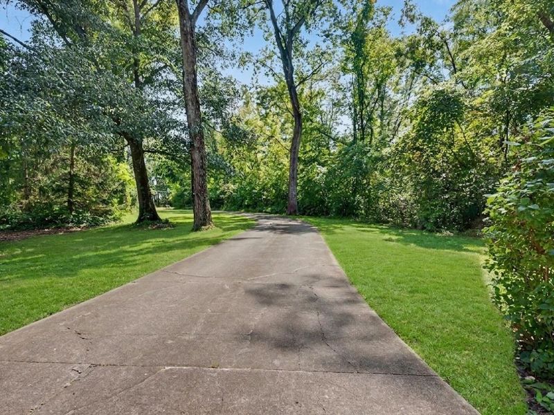 4848 London Groveport Road, Orient, OH 43146 Photo 9