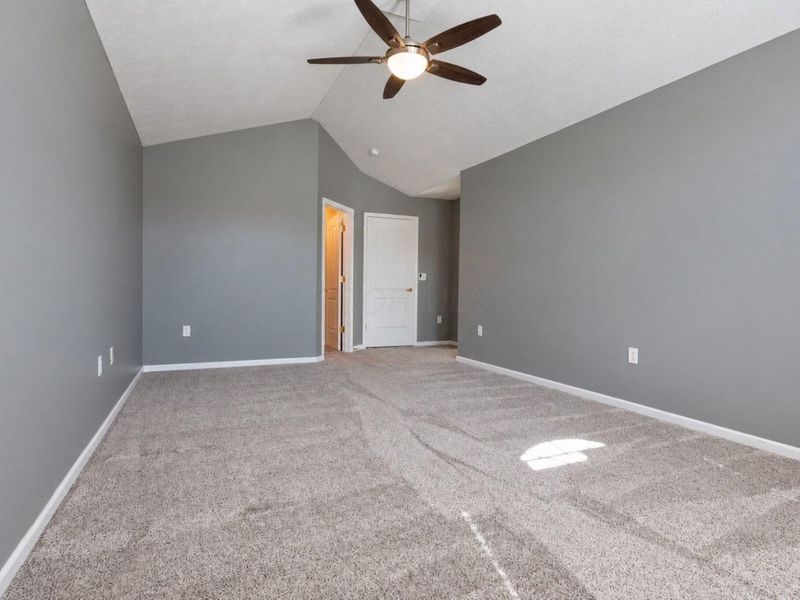 741 Mystic Pointe Drive , Lewis Center, OH 43035 Photo 12