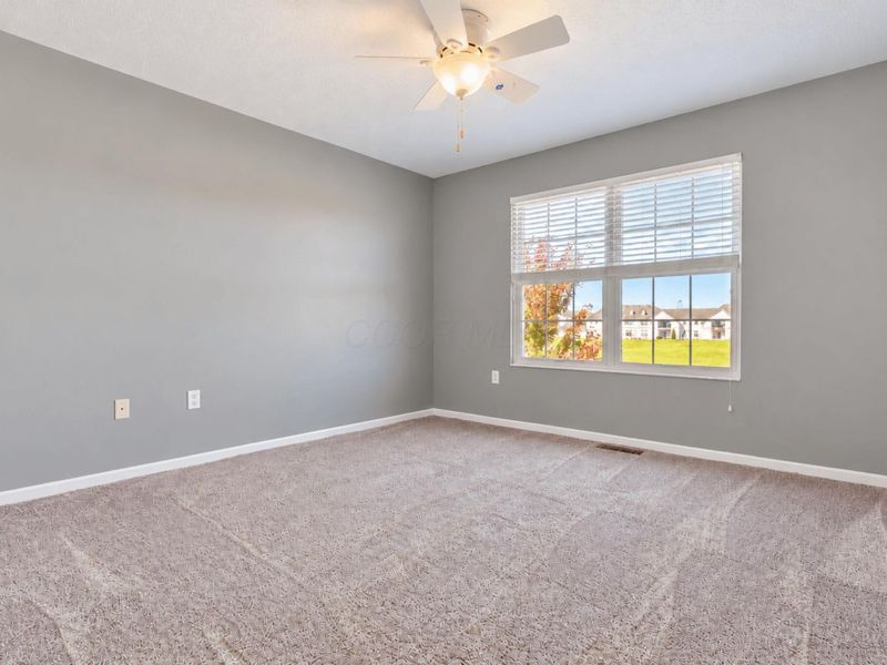 741 Mystic Pointe Drive , Lewis Center, OH 43035 Photo 16