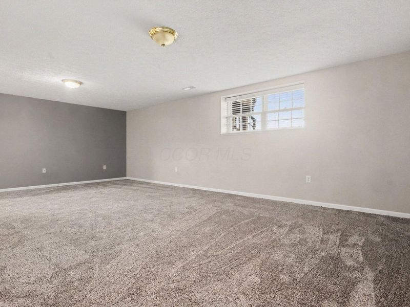 741 Mystic Pointe Drive , Lewis Center, OH 43035 Photo 20