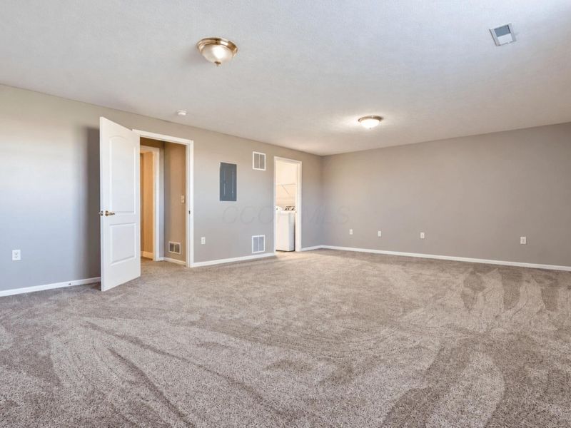 741 Mystic Pointe Drive , Lewis Center, OH 43035 Photo 22