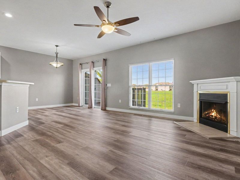 741 Mystic Pointe Drive , Lewis Center, OH 43035 Photo 5