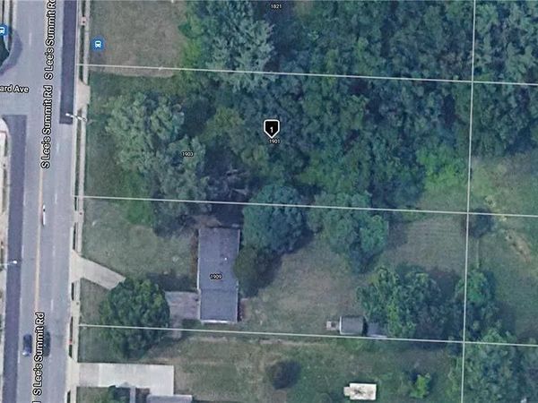 1901 S Lee's Summit Road, Independence, MO 64050