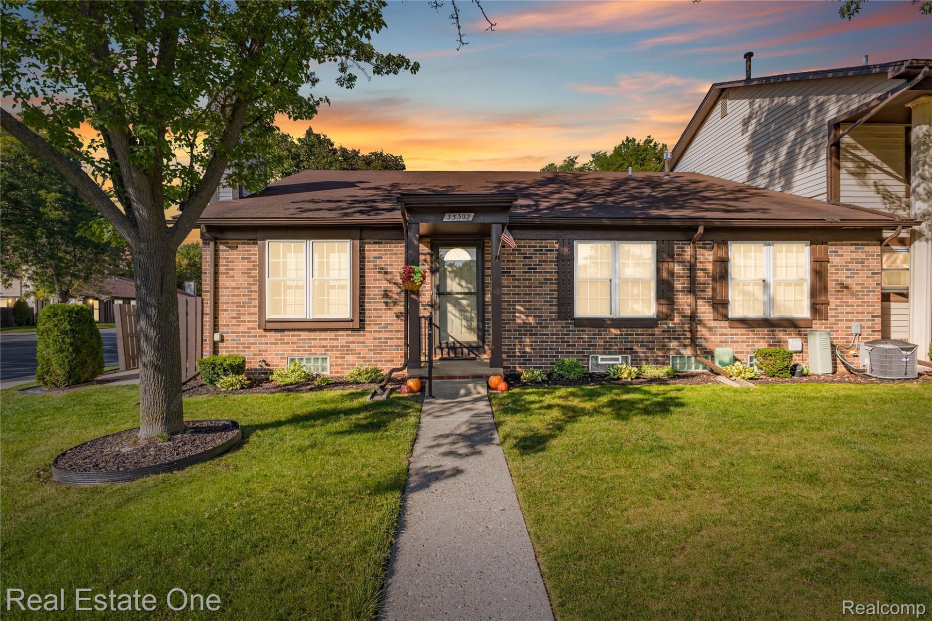 35302 Bristlecone, Unit 57, Clinton Township, Mi 48035 Main Photo