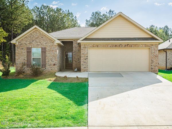 554 Birchwood Boulevard, Pearl, MS 39208