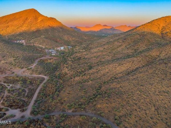 17xx E Mariola Way, Unit 3, New River, AZ 85087