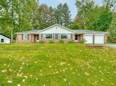 255 Fairport Road, East Rochester, NY 14445