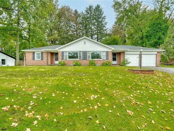 255 Fairport Road , East Rochester, NY 14445