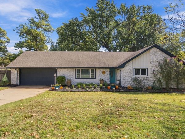 11753 S 86th East Avenue , Bixby, OK 74008