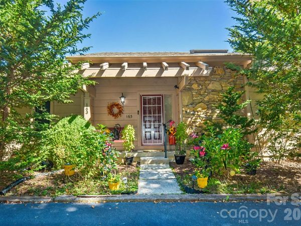 163 Country Ridge Road, Laurel Park, NC 28739