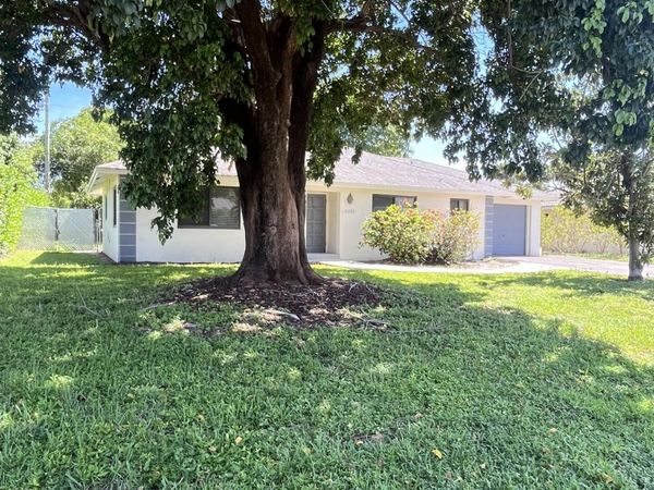 2222 NW 3rd Avenue, Boca Raton, FL 33431