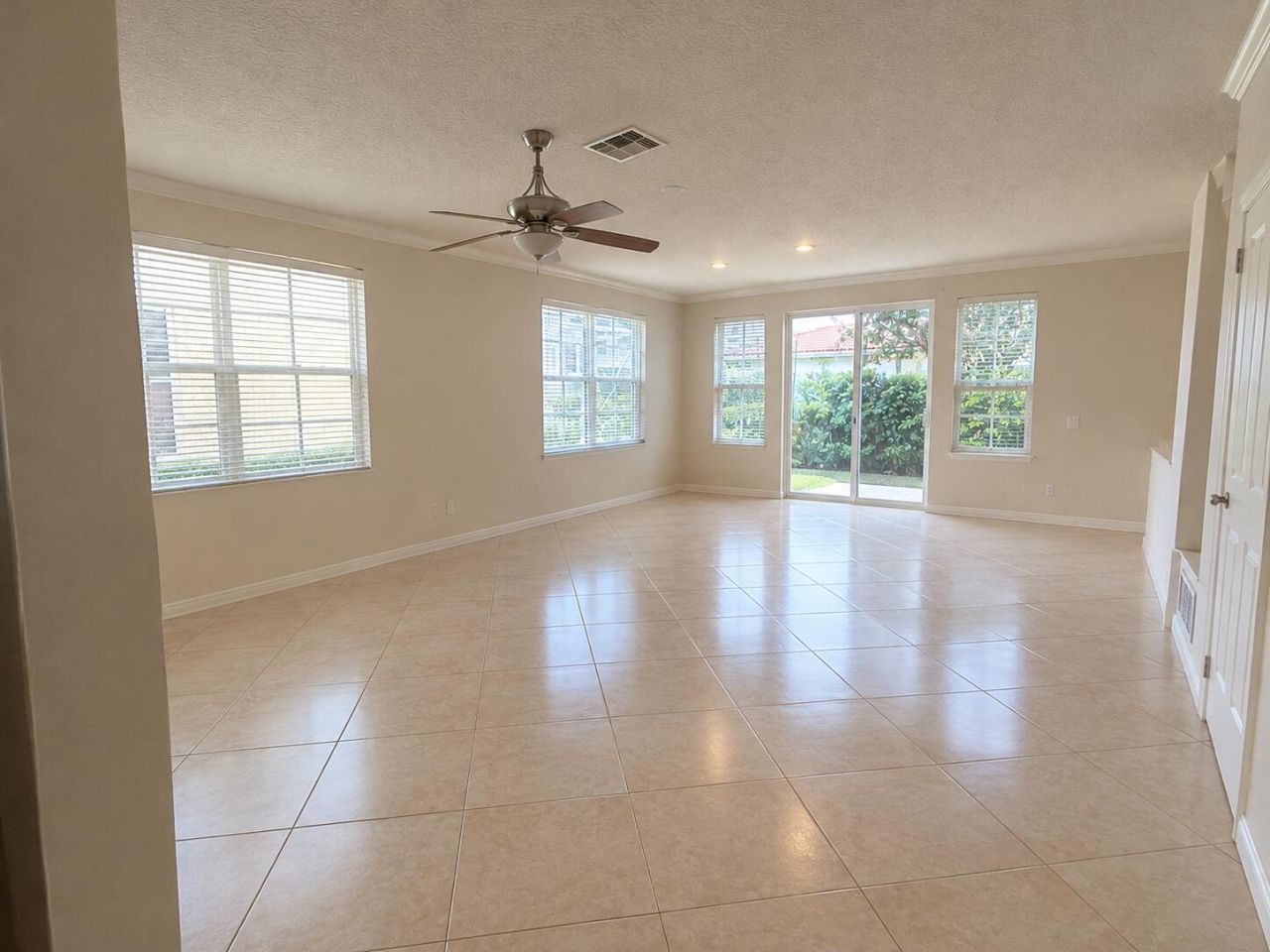 337 October Street, Palm Beach Gardens, FL 33410 Photo