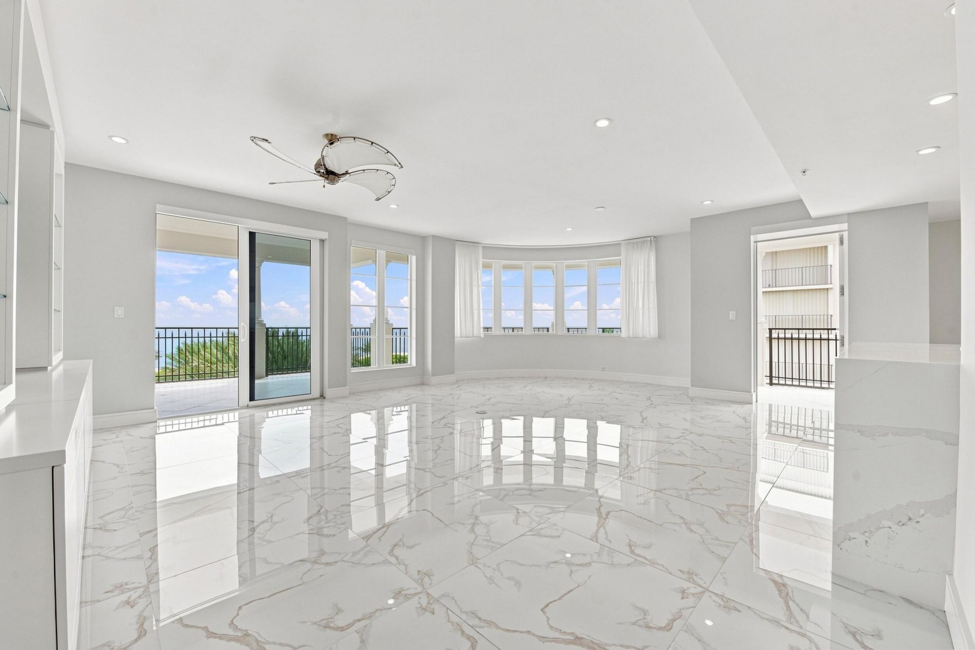 155 Ocean Avenue, Unit 502, Palm Beach Shores, FL 33404 Photo