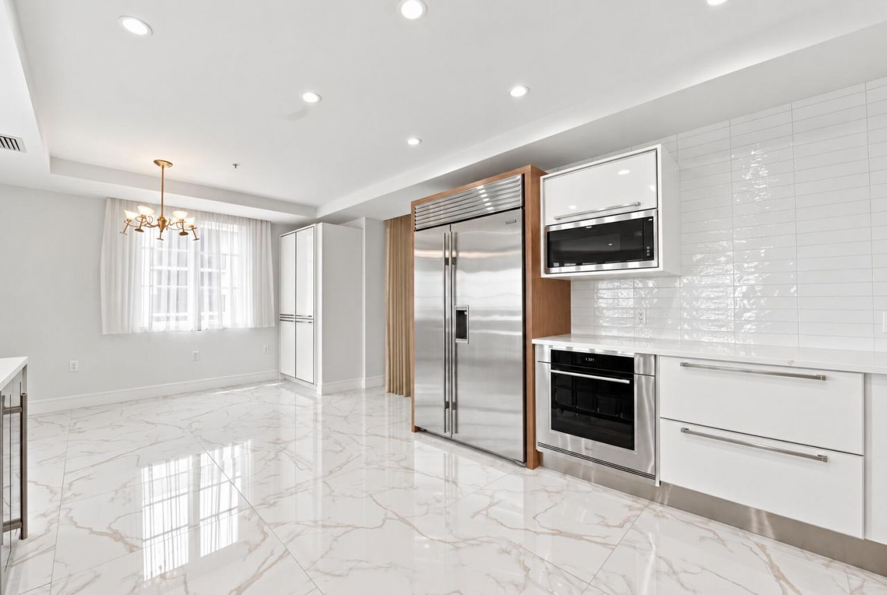 155 Ocean Avenue, Unit 502, Palm Beach Shores, FL 33404 Photo