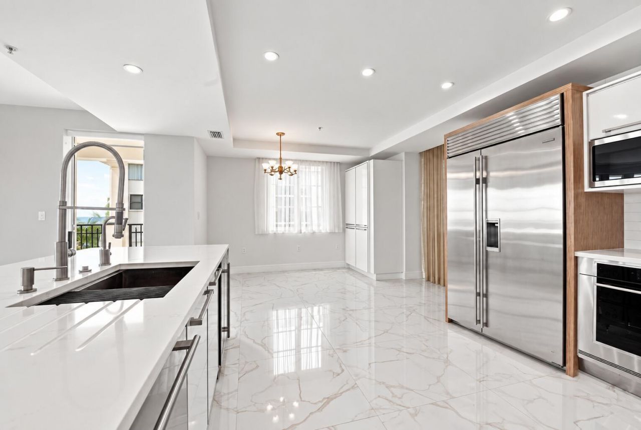 155 Ocean Avenue, Unit 502, Palm Beach Shores, FL 33404 Photo