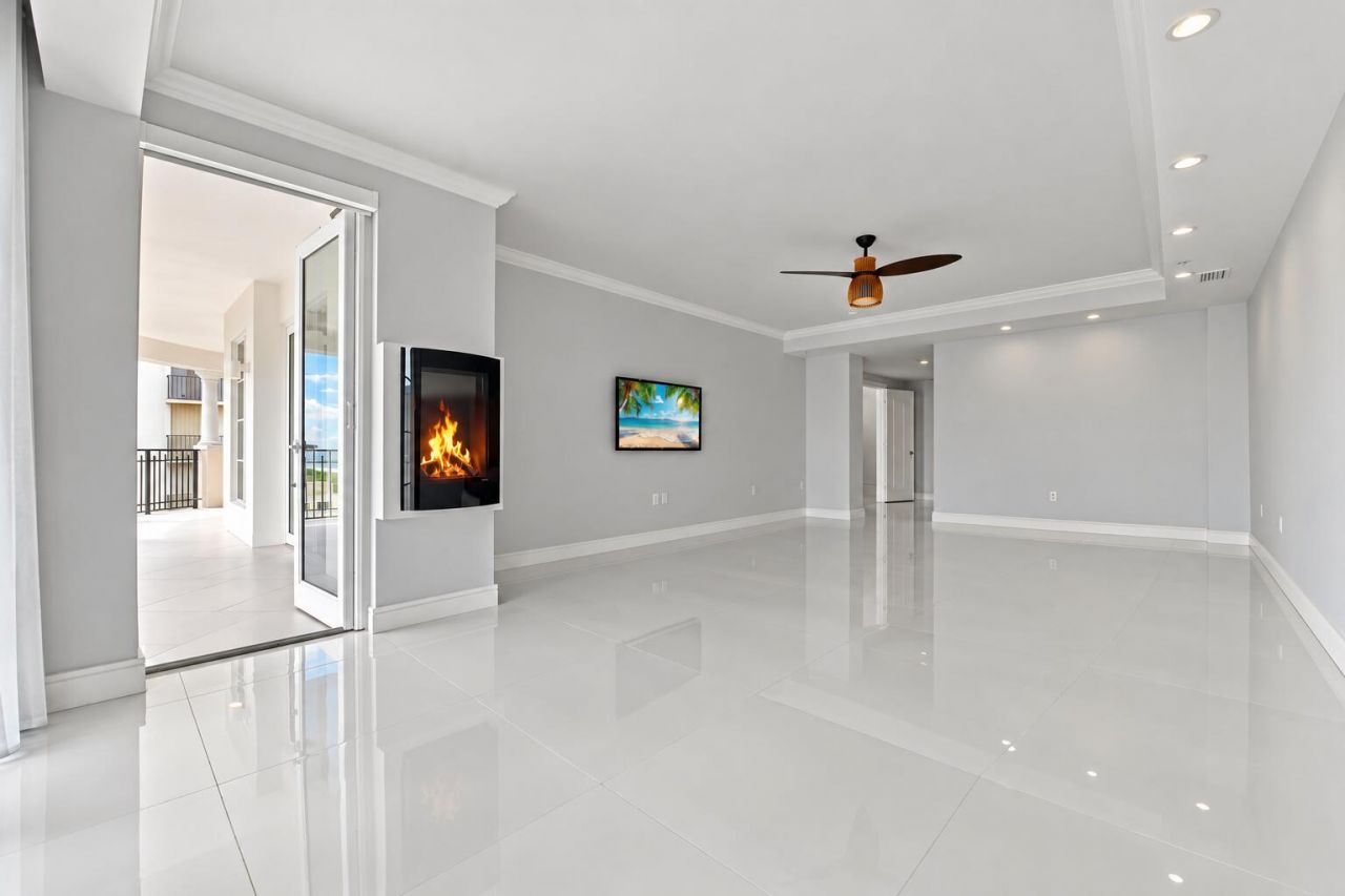 155 Ocean Avenue, Unit 502, Palm Beach Shores, FL 33404 Photo