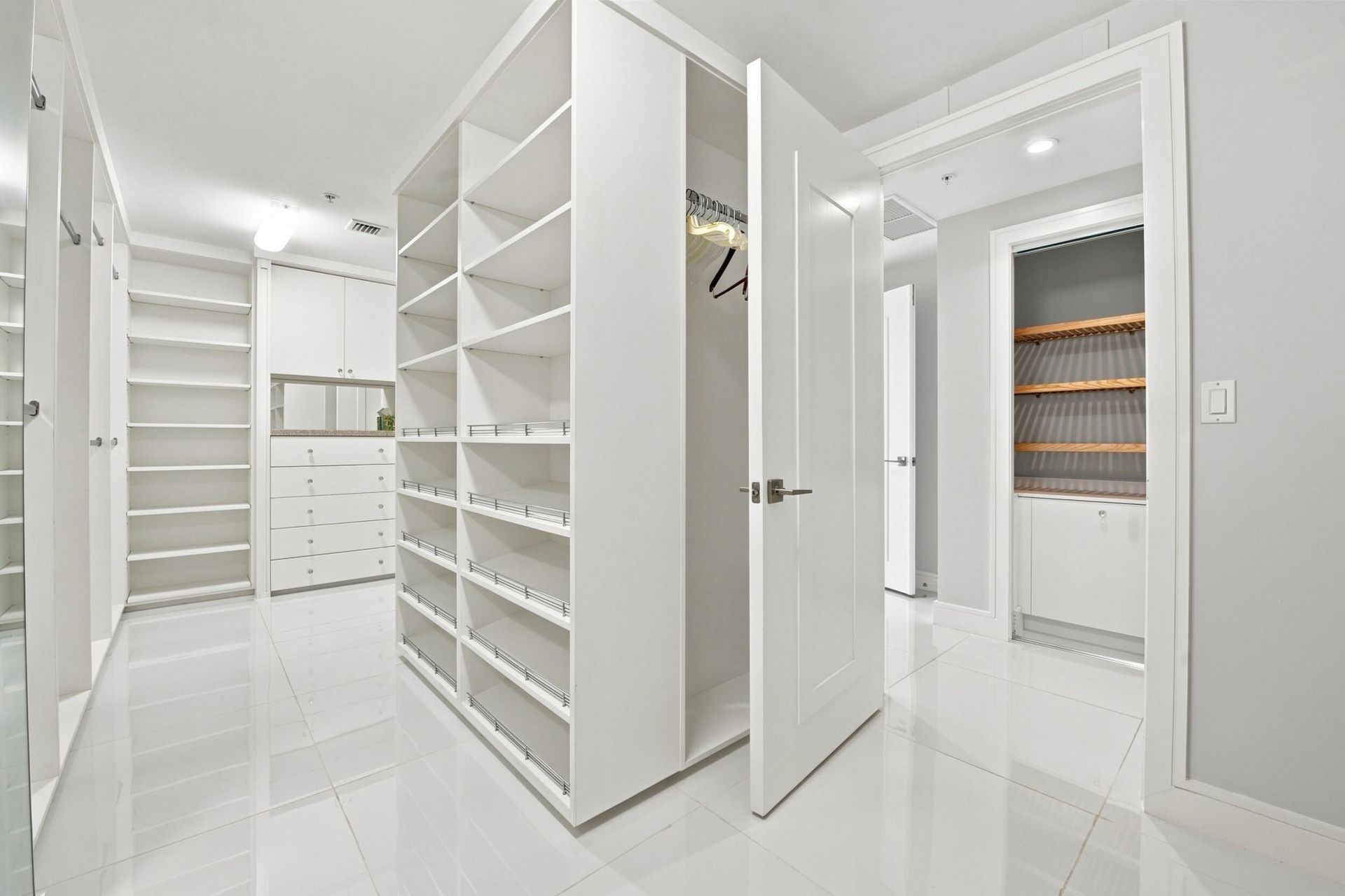 155 Ocean Avenue, Unit 502, Palm Beach Shores, FL 33404 Photo